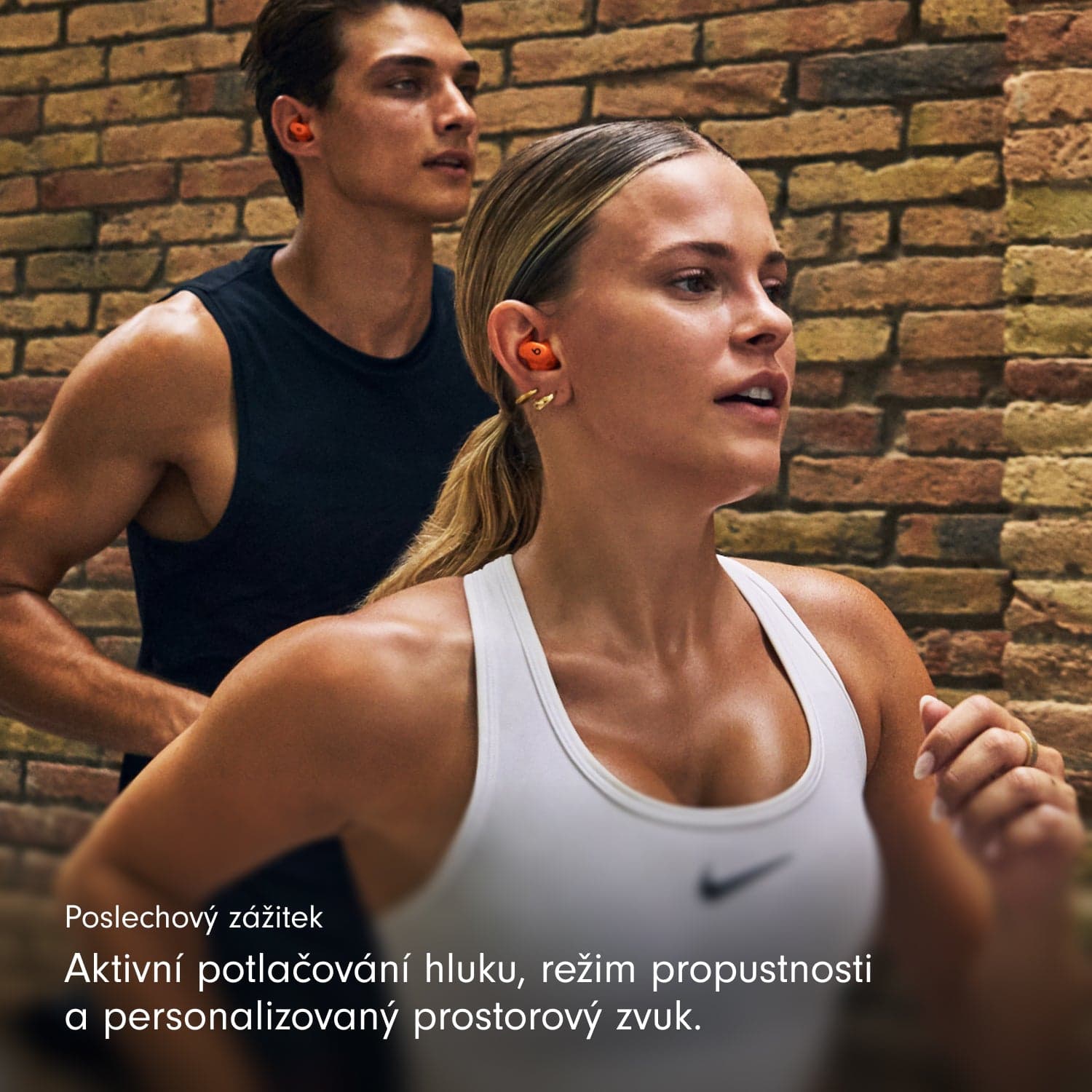 Bezdrátová sportovní sluchátka Powerbeats Fit - jiskrně oranžová - náhled 5