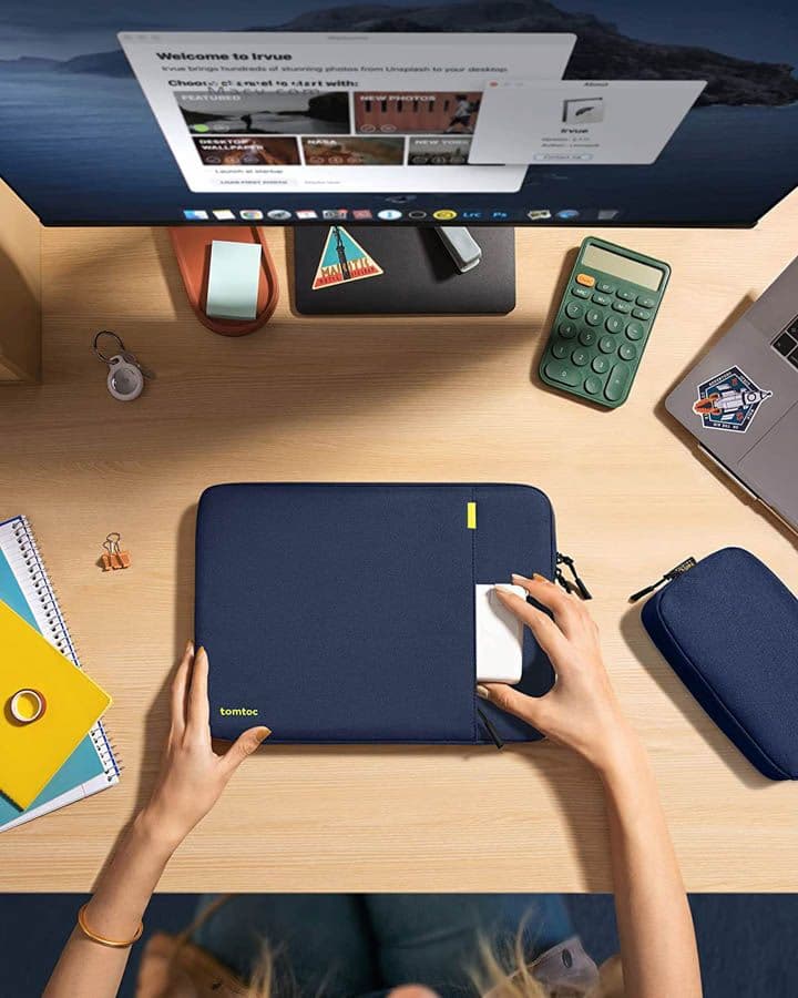Pouzdro s brašnou pro MacBook 16" tomtoc Sleeve Kit - modré - náhled 4