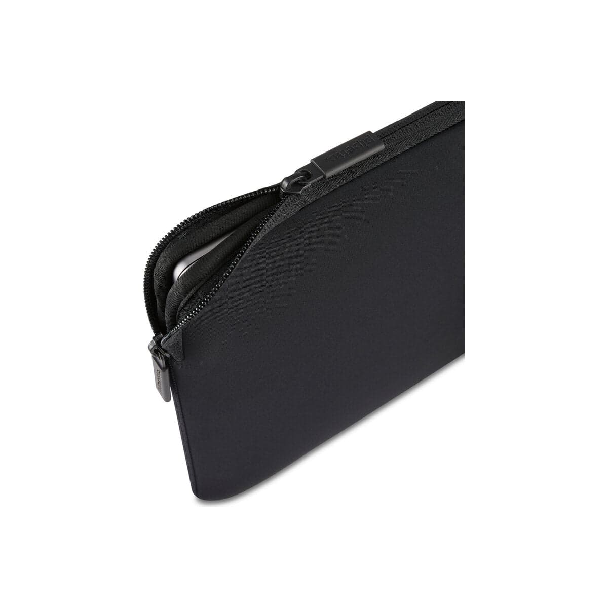 Neoprenové pouzdro pro MacBook 15" Pipetto Classic Fit - černé - náhled 4