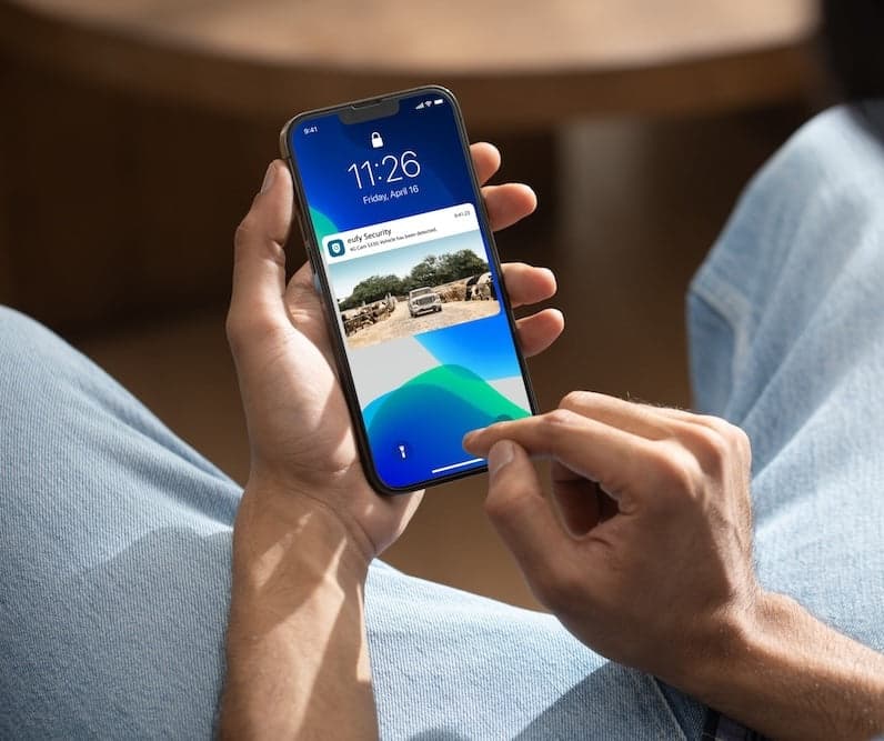 4K venkovní kamera se solárním nabíjením Anker eufy S330 4G LTE – bílá - náhled 5