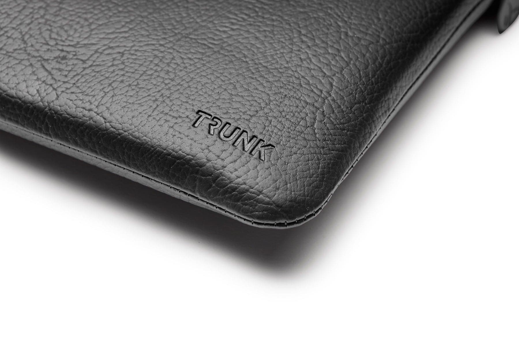 Pouzdro pro MacBook 13" Trunk Apple Peel Sleeve - černé - náhled 3