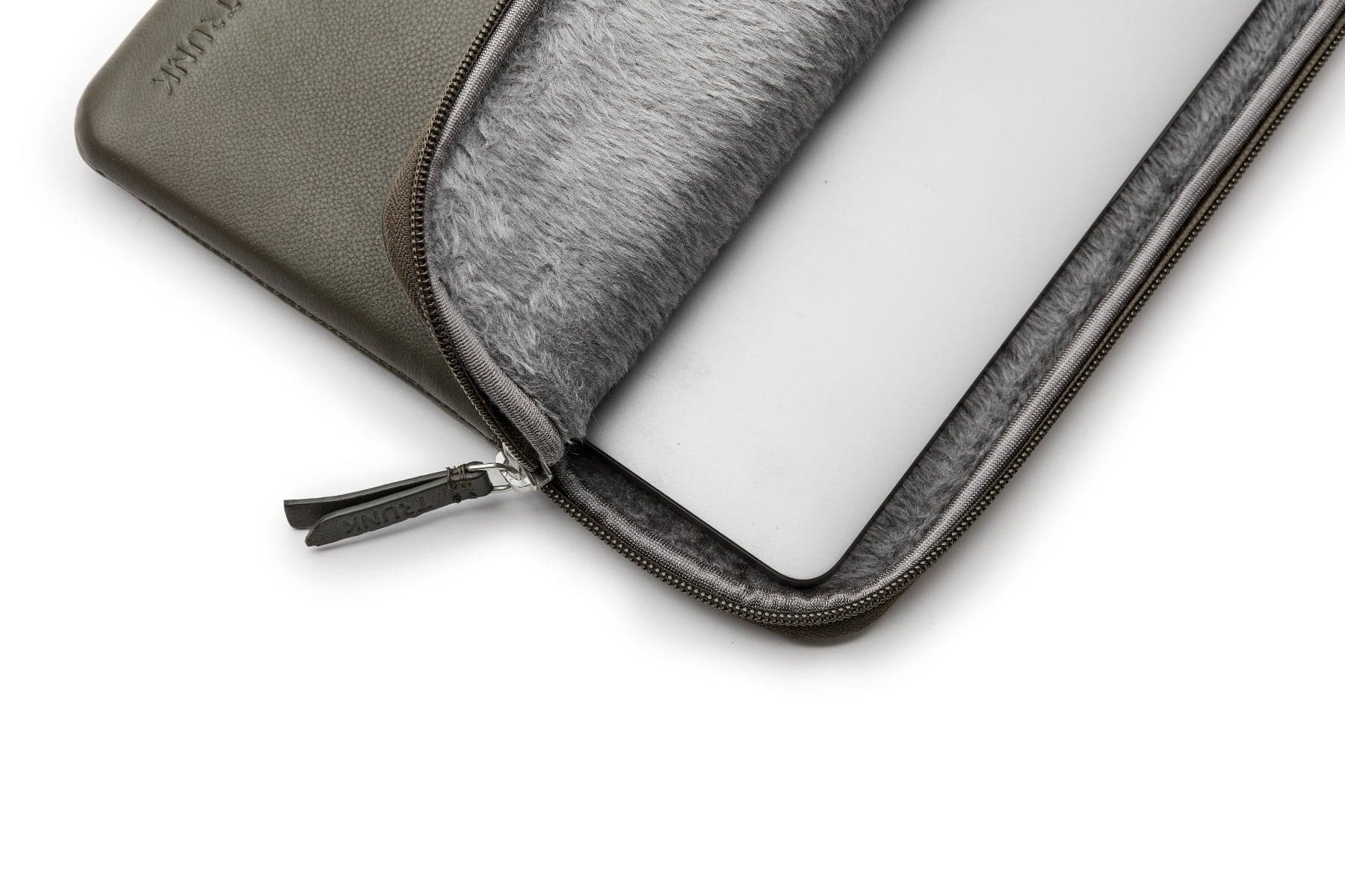 Pouzdro pro MacBook 13" Trunk Leather Sleeve - zelené - náhled 3