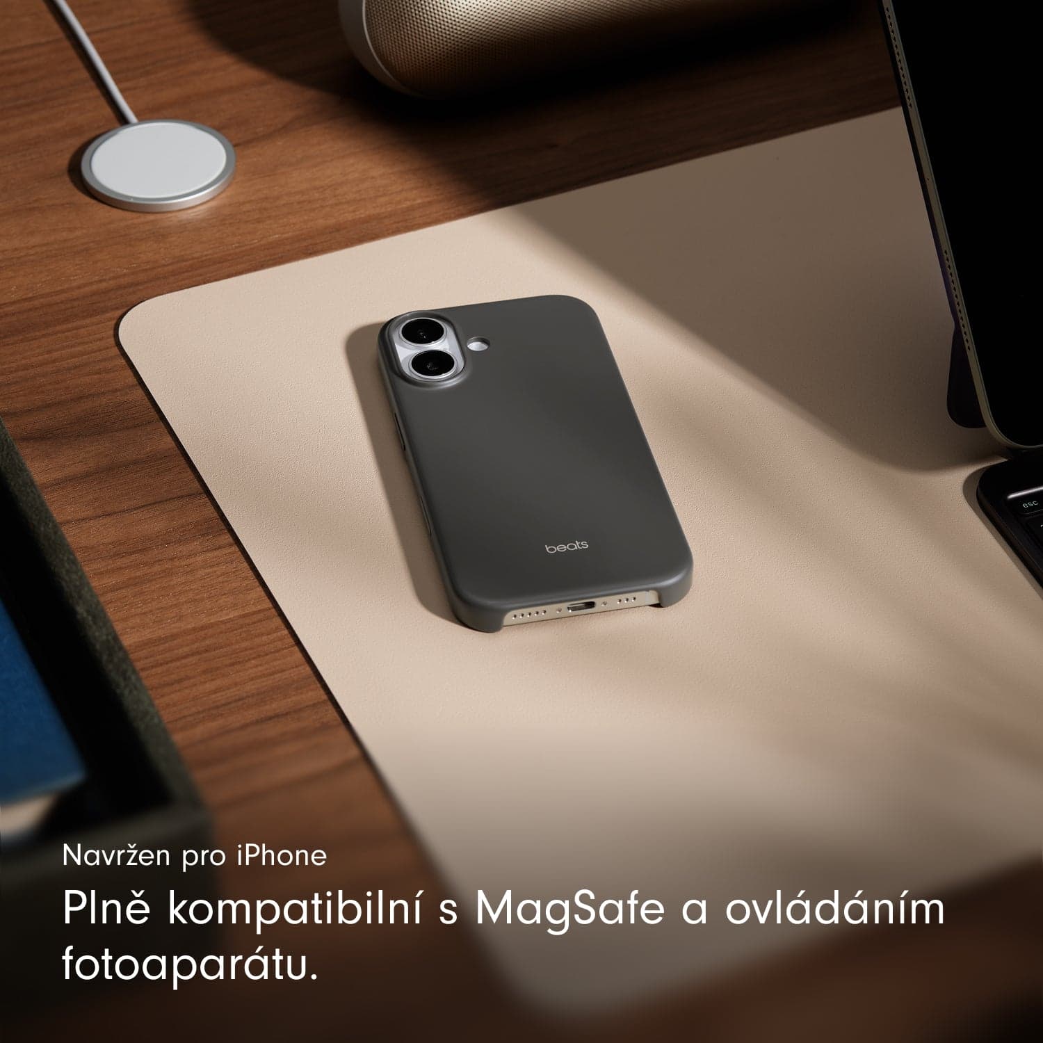 Kryt pro iPhone 17 Beats s MagSafe a ovladačem fotoaparátu - granitově šedý - náhled 4